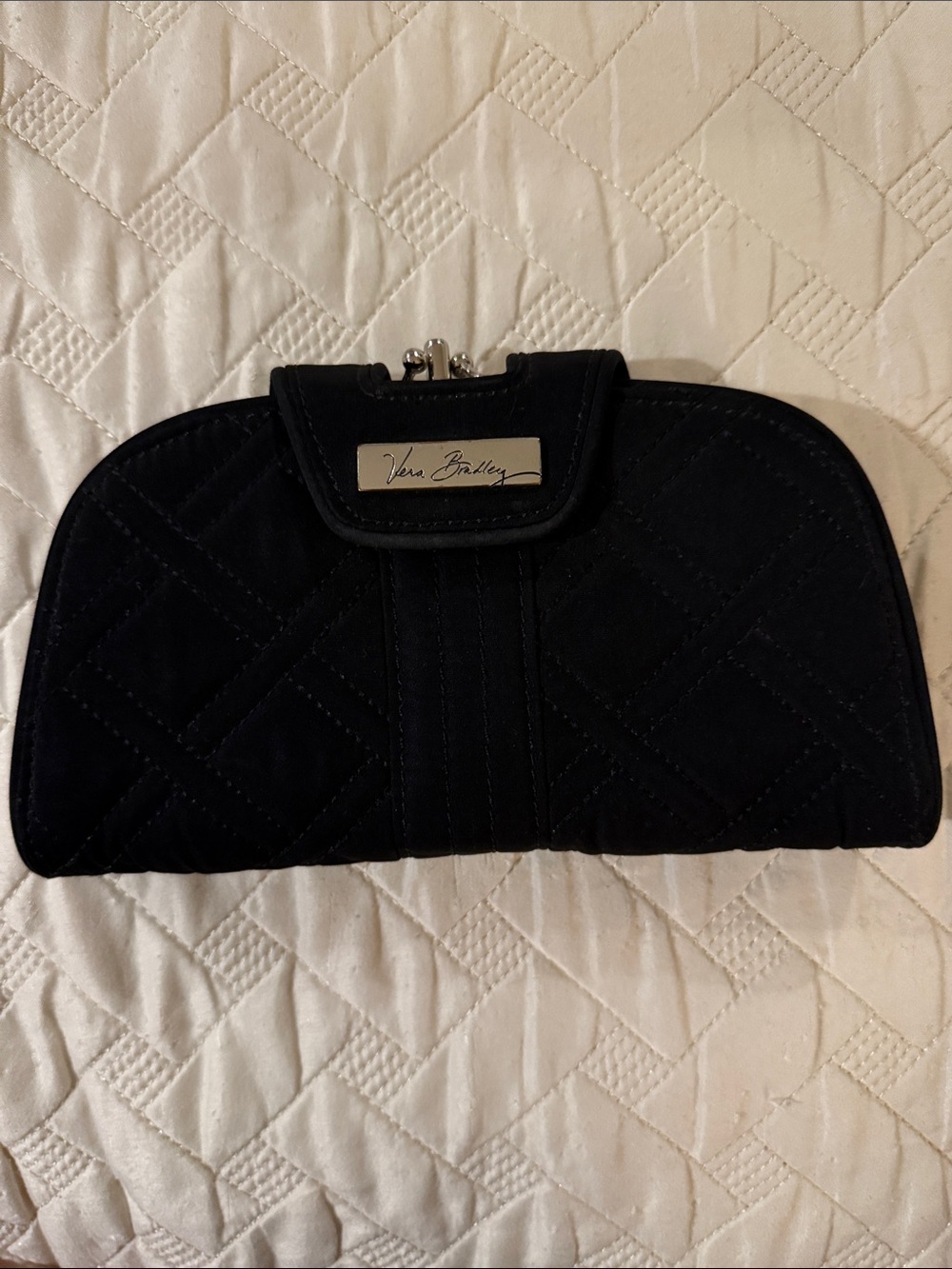 Vera Bradley Black Quilted Kiss-Lock Clutch VGUC